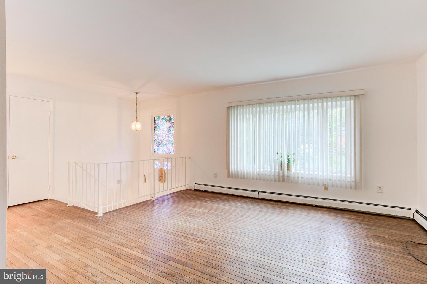 2224 MONTGOMERY AVE, WOODBRIDGE, Virginia 22191, 5 Bedrooms Bedrooms, ,3 BathroomsBathrooms,Residential,For sale,2224 MONTGOMERY AVE,VAPW2092468 MLS # VAPW2092468