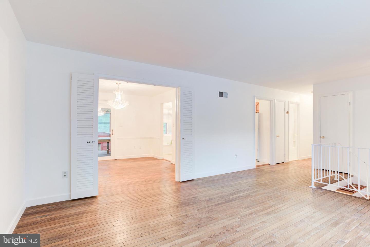 2224 MONTGOMERY AVE, WOODBRIDGE, Virginia 22191, 5 Bedrooms Bedrooms, ,3 BathroomsBathrooms,Residential,For sale,2224 MONTGOMERY AVE,VAPW2092468 MLS # VAPW2092468