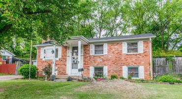 2224 MONTGOMERY AVE, WOODBRIDGE, Virginia 22191, 5 Bedrooms Bedrooms, ,3 BathroomsBathrooms,Residential,For sale,2224 MONTGOMERY AVE,VAPW2092468 MLS # VAPW2092468