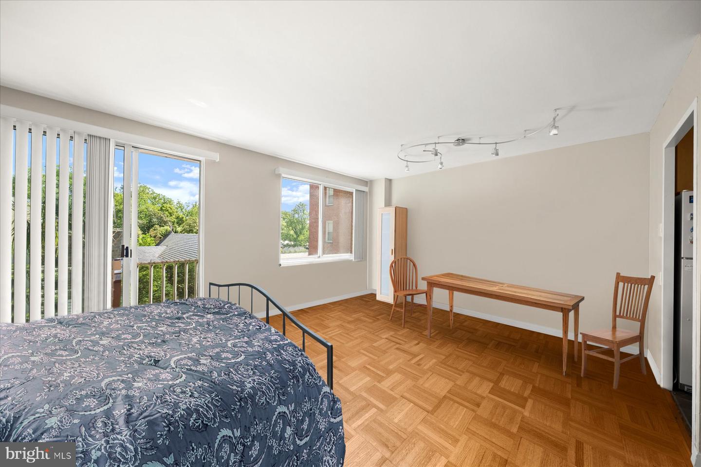 2829 CONNECTICUT AVE NW #411, WASHINGTON, District Of Columbia 20008, ,1 BathroomBathrooms,Residential,For sale,2829 CONNECTICUT AVE NW #411,DCDC2196958 MLS # DCDC2196958