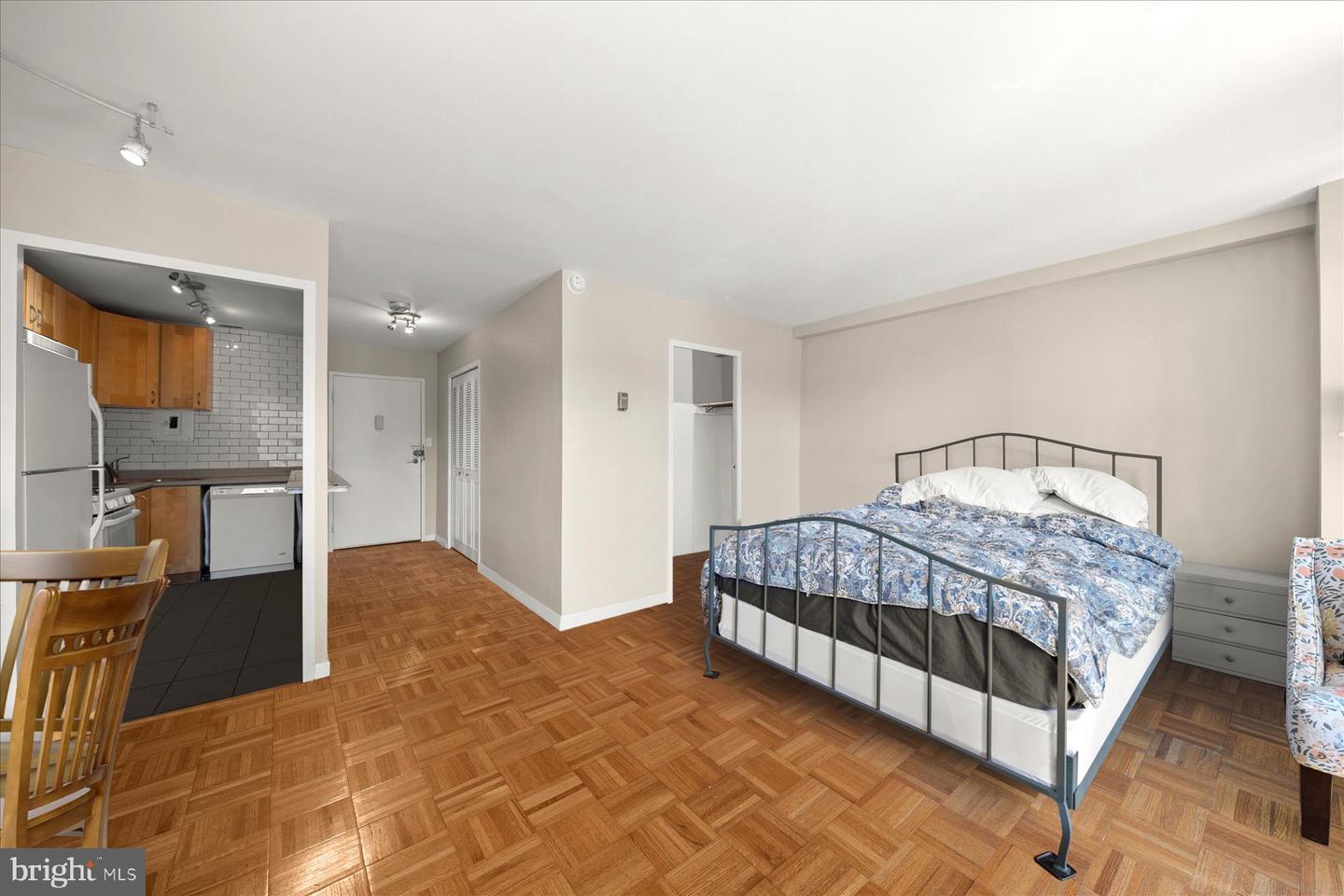 2829 CONNECTICUT AVE NW #411, WASHINGTON, District Of Columbia 20008, ,1 BathroomBathrooms,Residential,For sale,2829 CONNECTICUT AVE NW #411,DCDC2196958 MLS # DCDC2196958
