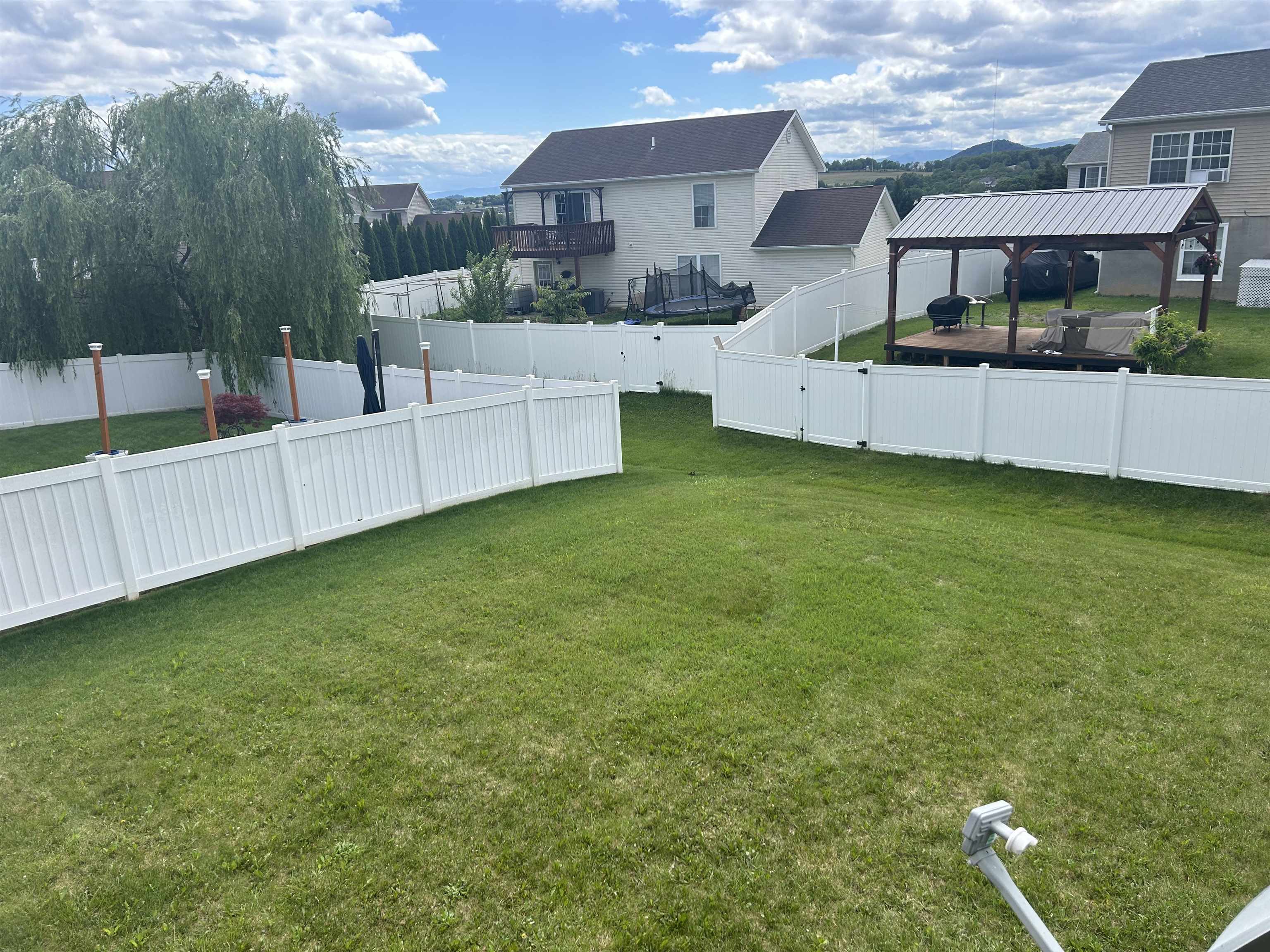 135 CLARA CT, HARRISONBURG, Virginia 22802, 3 Bedrooms Bedrooms, ,3 BathroomsBathrooms,Residential,135 CLARA CT,665346 MLS # 665346