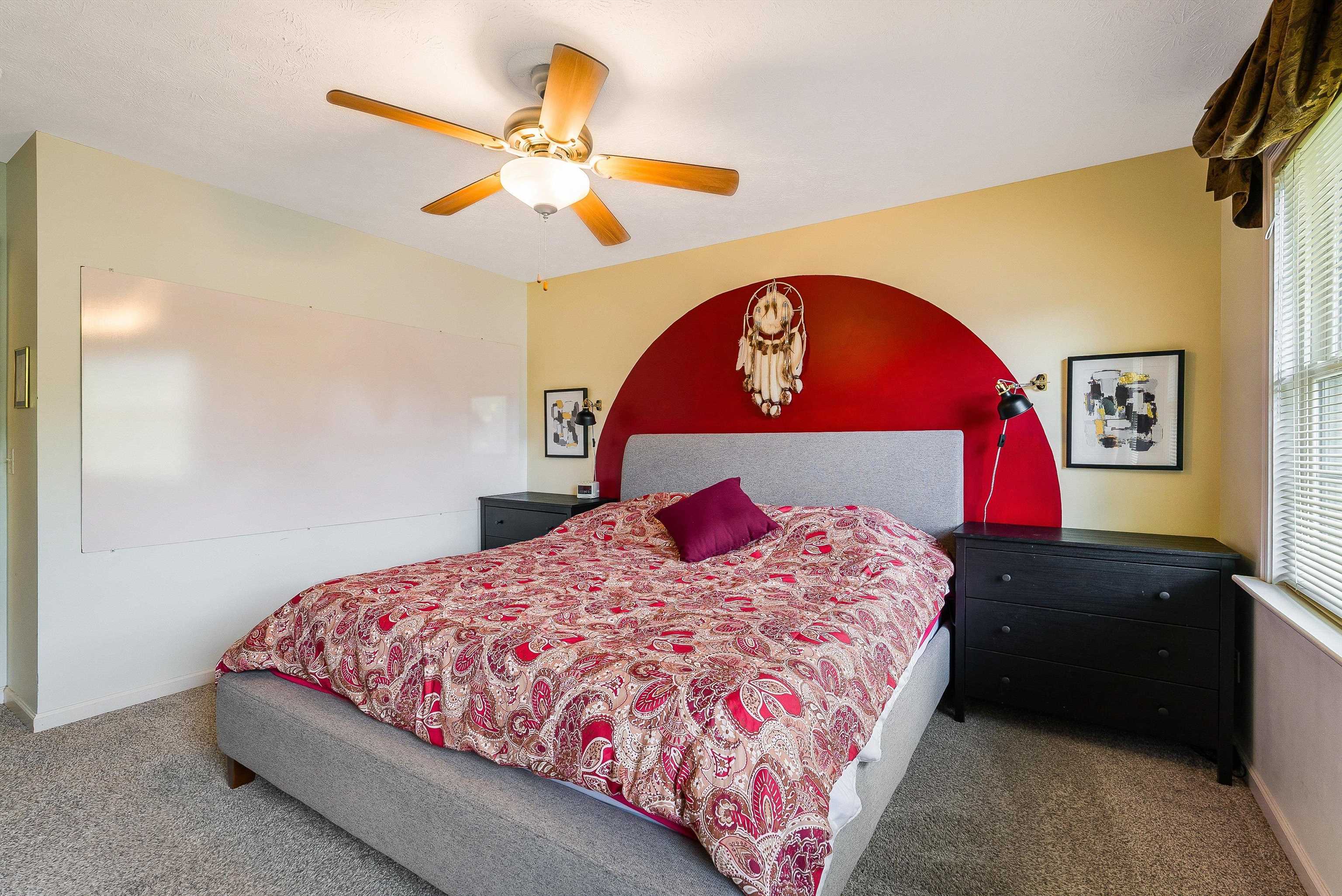 329 EMERALD DR, HARRISONBURG, Virginia 22801, 3 Bedrooms Bedrooms, ,2 BathroomsBathrooms,Residential,Charming City Townhome,329 EMERALD DR,666382 MLS # 666382