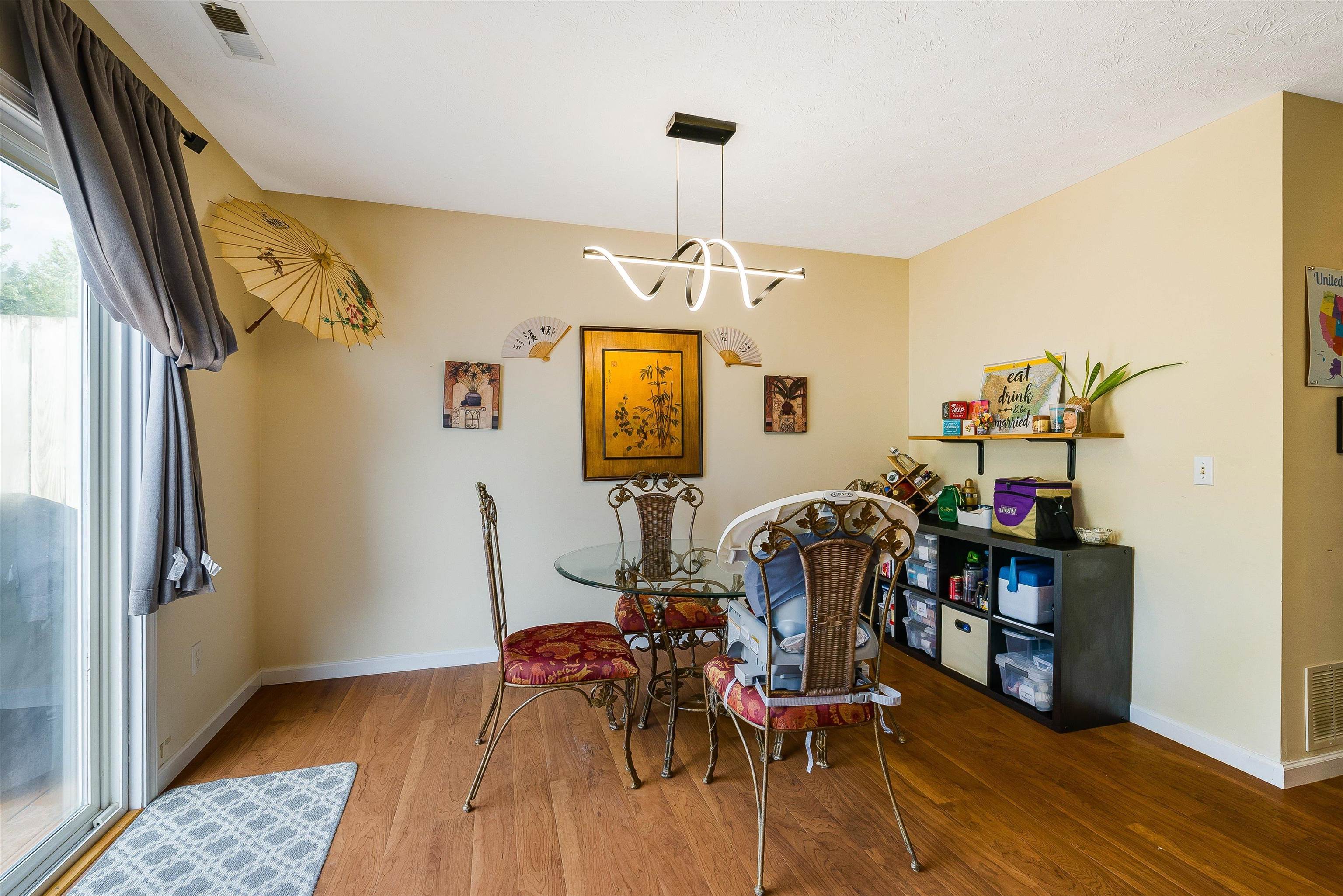 329 EMERALD DR, HARRISONBURG, Virginia 22801, 3 Bedrooms Bedrooms, ,2 BathroomsBathrooms,Residential,Charming City Townhome,329 EMERALD DR,666382 MLS # 666382