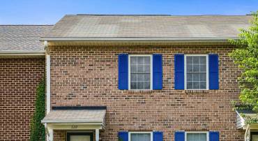 329 EMERALD DR, HARRISONBURG, Virginia 22801, 3 Bedrooms Bedrooms, ,2 BathroomsBathrooms,Residential,Charming City Townhome,329 EMERALD DR,666382 MLS # 666382