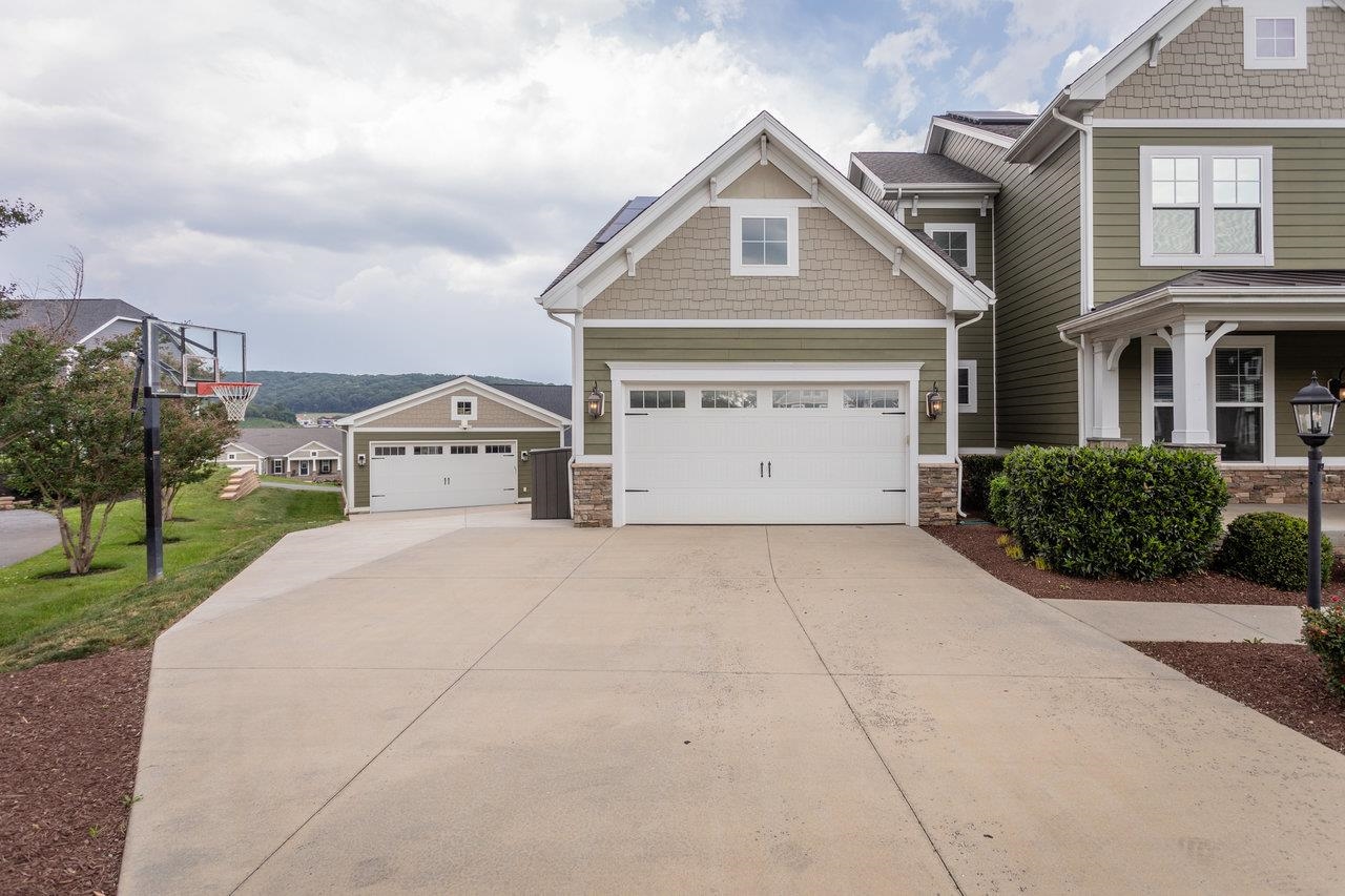 3071 VERA VISTA PATH, ROCKINGHAM, Virginia 22801, 5 Bedrooms Bedrooms, ,4 BathroomsBathrooms,Residential,3071 VERA VISTA PATH,666402 MLS # 666402