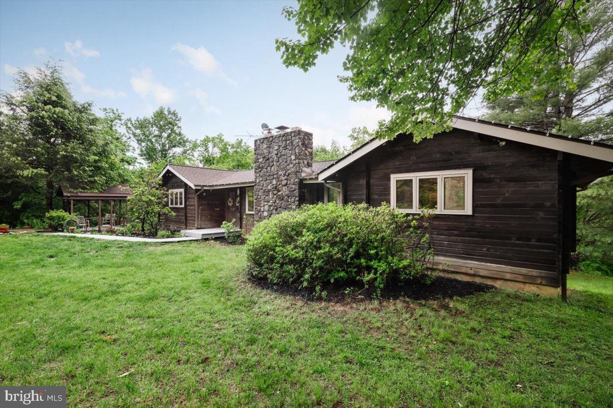 39195 ALDIE RD, ALDIE, Virginia 20105, 4 Bedrooms Bedrooms, ,3 BathroomsBathrooms,Residential,For sale,39195 ALDIE RD,VALO2097972 MLS # VALO2097972