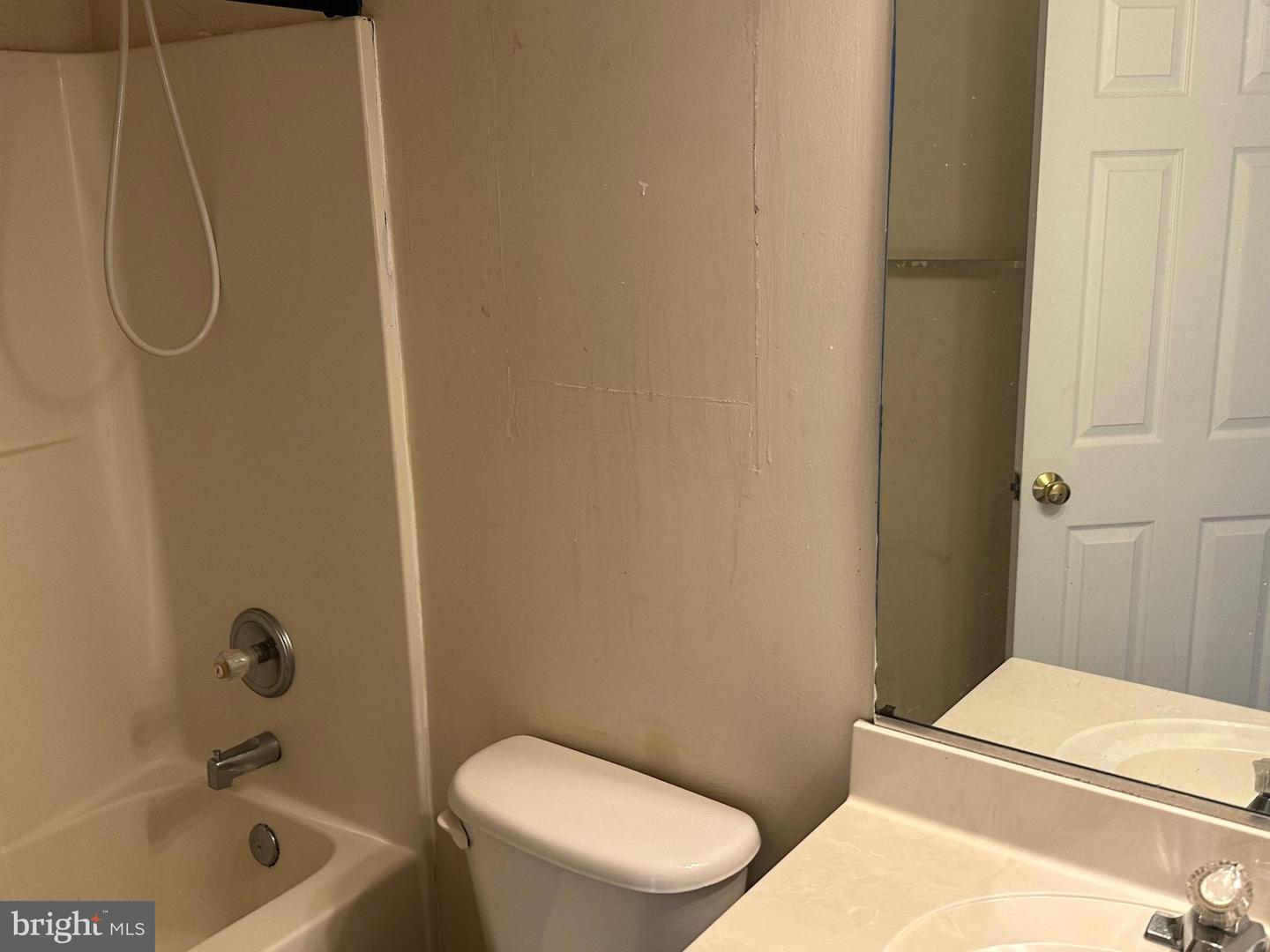 4020 ENGLANDTOWN RD, FREDERICKSBURG, Virginia 22408, 3 Bedrooms Bedrooms, 7 Rooms Rooms,1 BathroomBathrooms,Residential,For sale,4020 ENGLANDTOWN RD,VASP2033518 MLS # VASP2033518