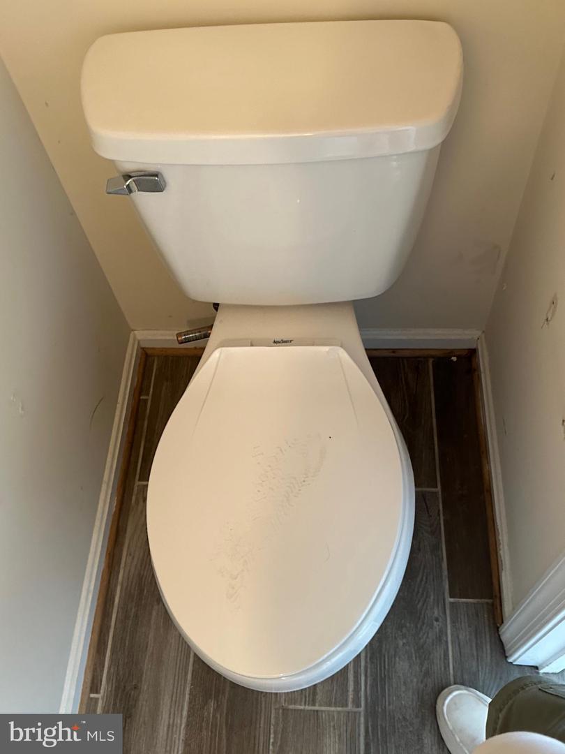 4020 ENGLANDTOWN RD, FREDERICKSBURG, Virginia 22408, 3 Bedrooms Bedrooms, 7 Rooms Rooms,1 BathroomBathrooms,Residential,For sale,4020 ENGLANDTOWN RD,VASP2033518 MLS # VASP2033518
