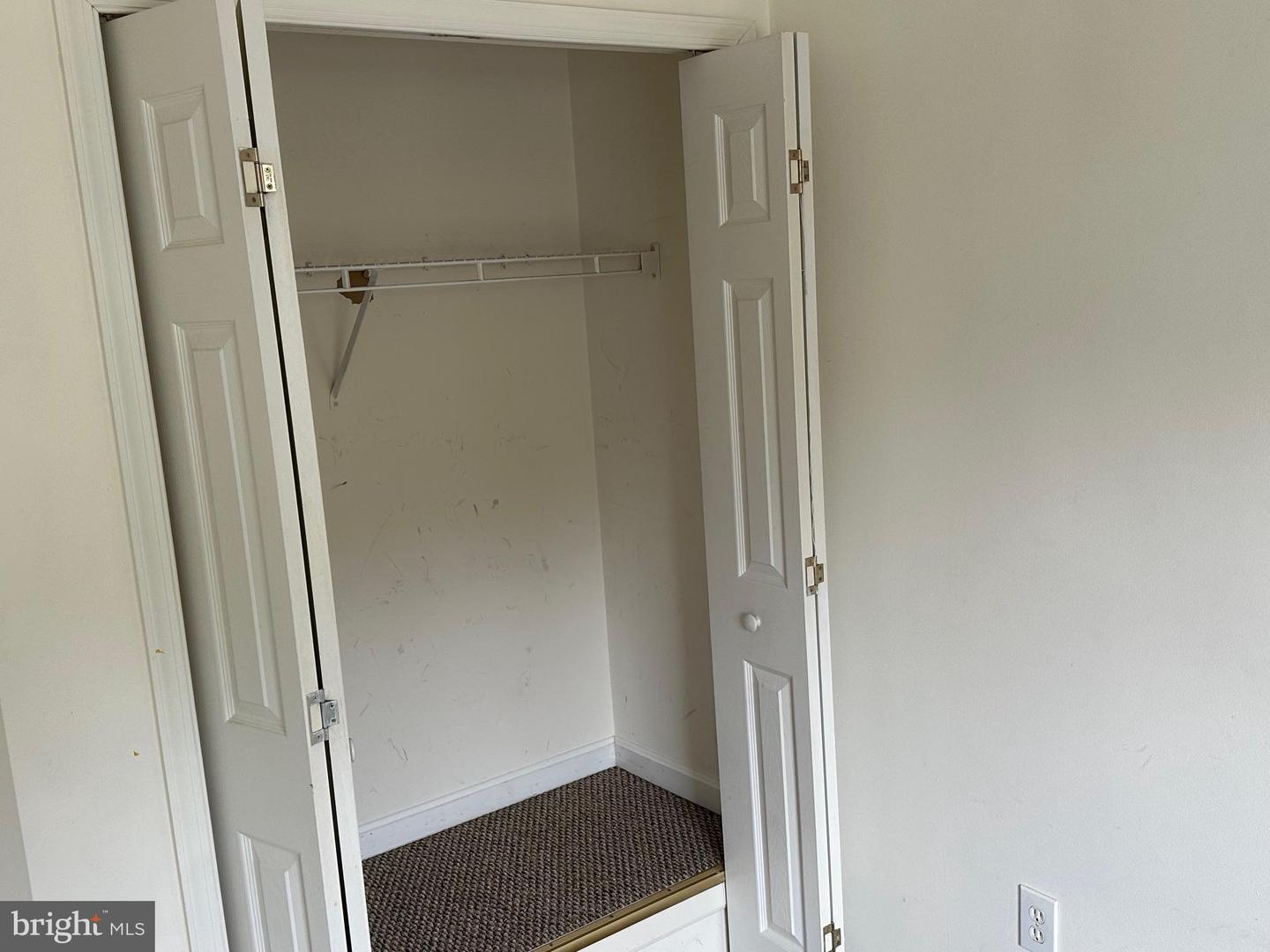 4020 ENGLANDTOWN RD, FREDERICKSBURG, Virginia 22408, 3 Bedrooms Bedrooms, 7 Rooms Rooms,1 BathroomBathrooms,Residential,For sale,4020 ENGLANDTOWN RD,VASP2033518 MLS # VASP2033518