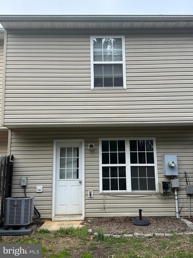 4020 ENGLANDTOWN RD, FREDERICKSBURG, Virginia 22408, 3 Bedrooms Bedrooms, 7 Rooms Rooms,1 BathroomBathrooms,Residential,For sale,4020 ENGLANDTOWN RD,VASP2033518 MLS # VASP2033518