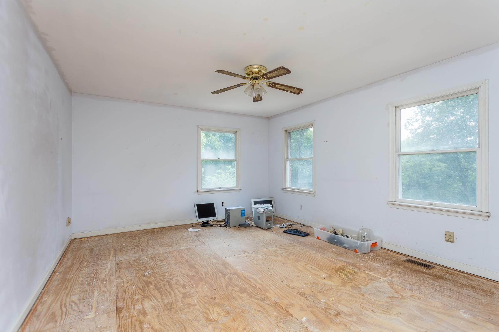 6501 SUNDAY DR, MOUNT CRAWFORD, Virginia 22841, 4 Bedrooms Bedrooms, ,2 BathroomsBathrooms,Residential,6501 SUNDAY DR,666404 MLS # 666404