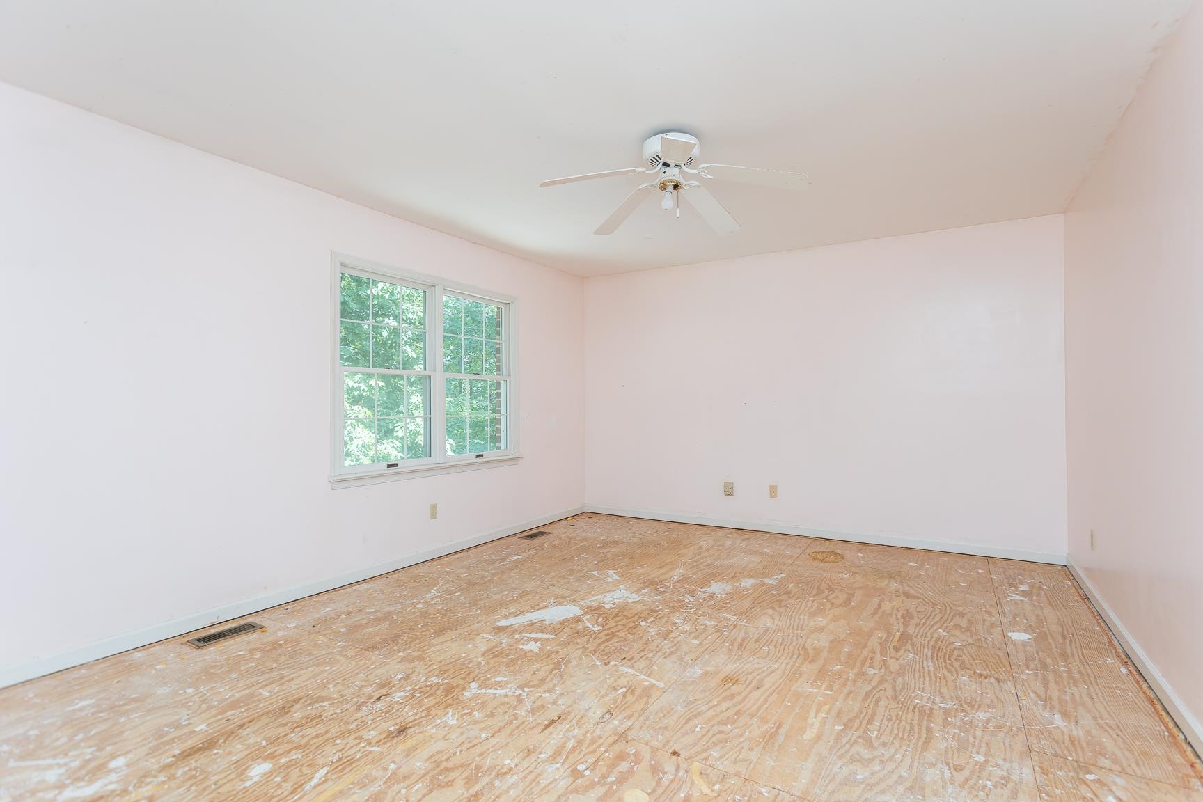 6501 SUNDAY DR, MOUNT CRAWFORD, Virginia 22841, 4 Bedrooms Bedrooms, ,2 BathroomsBathrooms,Residential,6501 SUNDAY DR,666404 MLS # 666404