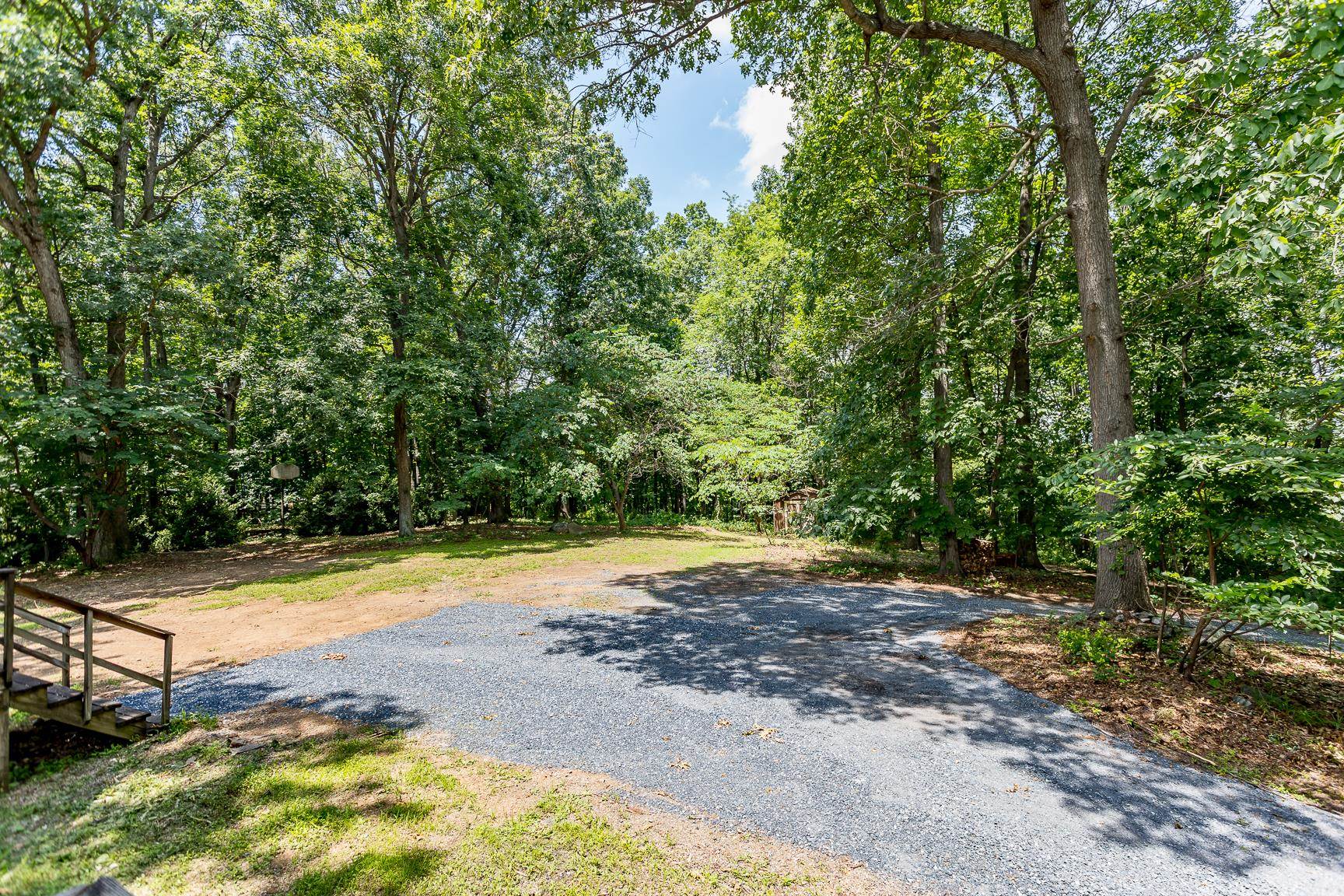 6501 SUNDAY DR, MOUNT CRAWFORD, Virginia 22841, 4 Bedrooms Bedrooms, ,2 BathroomsBathrooms,Residential,6501 SUNDAY DR,666404 MLS # 666404