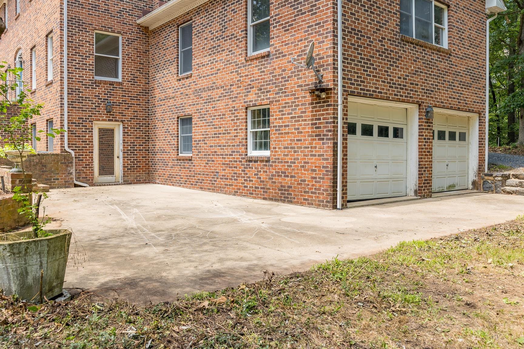 6501 SUNDAY DR, MOUNT CRAWFORD, Virginia 22841, 4 Bedrooms Bedrooms, ,2 BathroomsBathrooms,Residential,6501 SUNDAY DR,666404 MLS # 666404