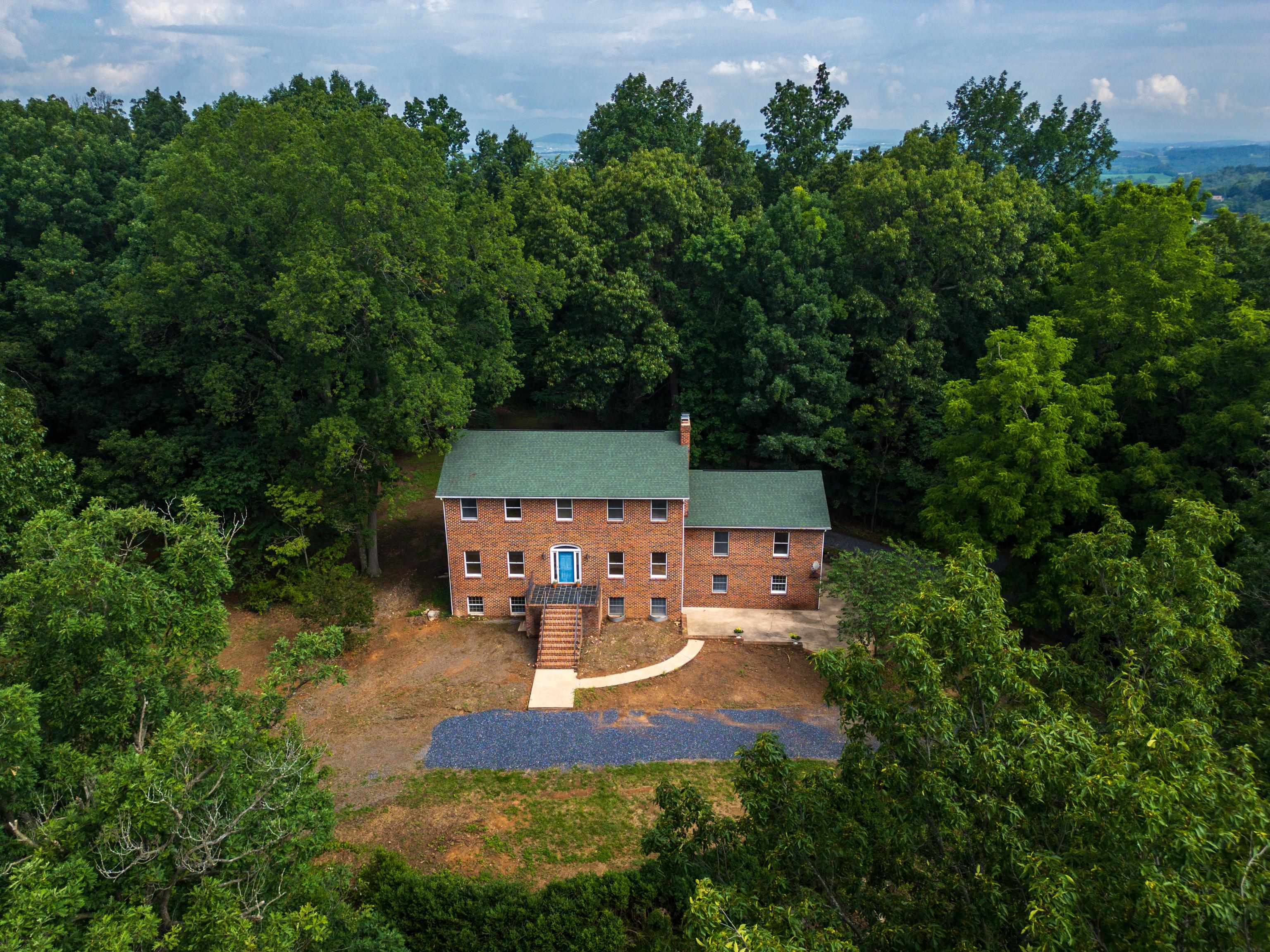 6501 SUNDAY DR, MOUNT CRAWFORD, Virginia 22841, 4 Bedrooms Bedrooms, ,2 BathroomsBathrooms,Residential,6501 SUNDAY DR,666404 MLS # 666404