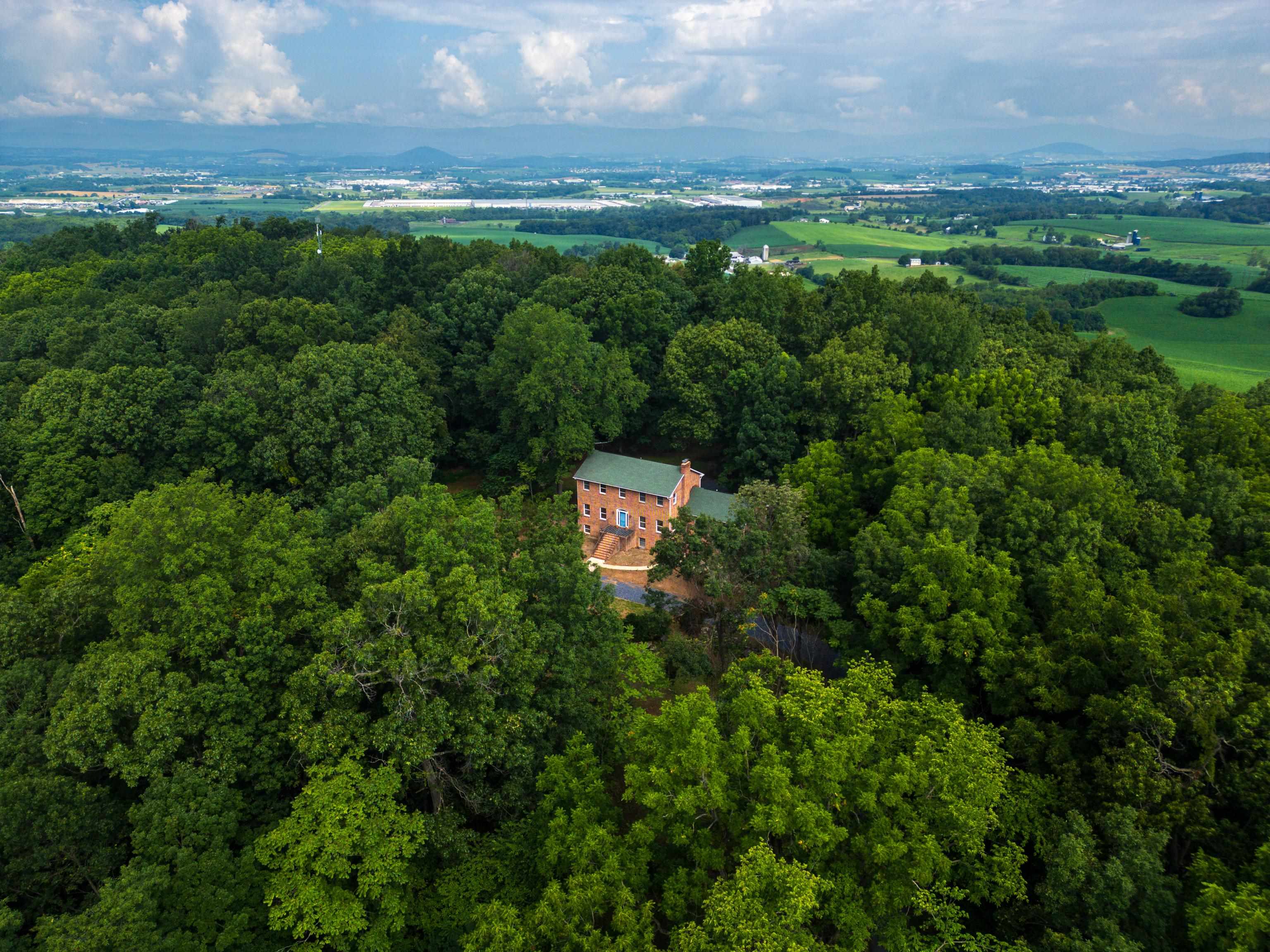 6501 SUNDAY DR, MOUNT CRAWFORD, Virginia 22841, 4 Bedrooms Bedrooms, ,2 BathroomsBathrooms,Residential,6501 SUNDAY DR,666404 MLS # 666404