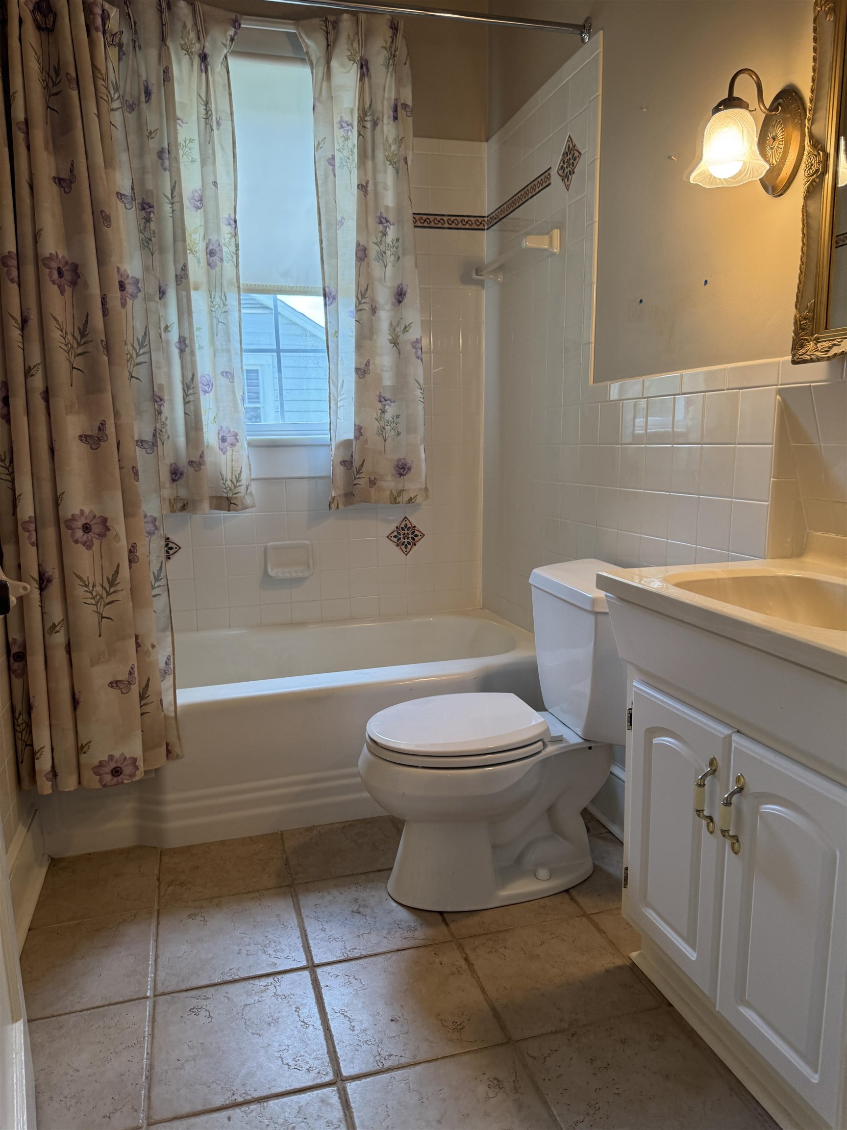 1906 FIRST ST, STAUNTON, Virginia 24401, 4 Bedrooms Bedrooms, ,2 BathroomsBathrooms,Residential,1906 FIRST ST,666406 MLS # 666406