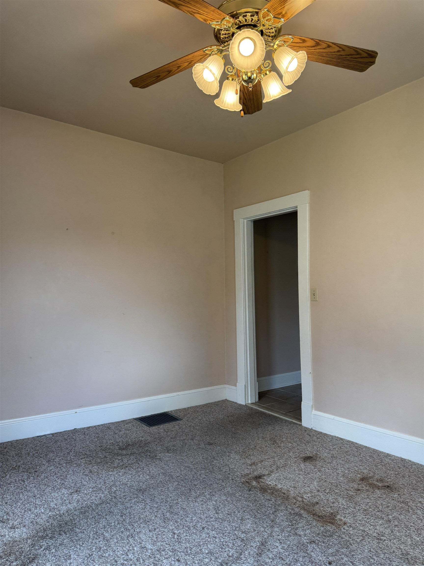 1906 FIRST ST, STAUNTON, Virginia 24401, 4 Bedrooms Bedrooms, ,2 BathroomsBathrooms,Residential,1906 FIRST ST,666406 MLS # 666406