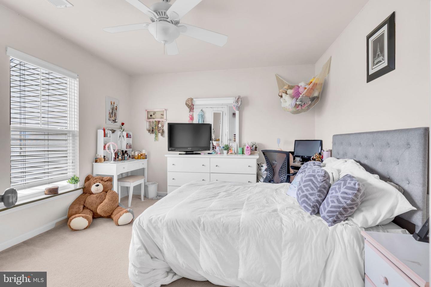 9303 ANGEL FALLS ST, BRISTOW, Virginia 20136, 3 Bedrooms Bedrooms, ,3 BathroomsBathrooms,Residential,For sale,9303 ANGEL FALLS ST,VAPW2096406 MLS # VAPW2096406