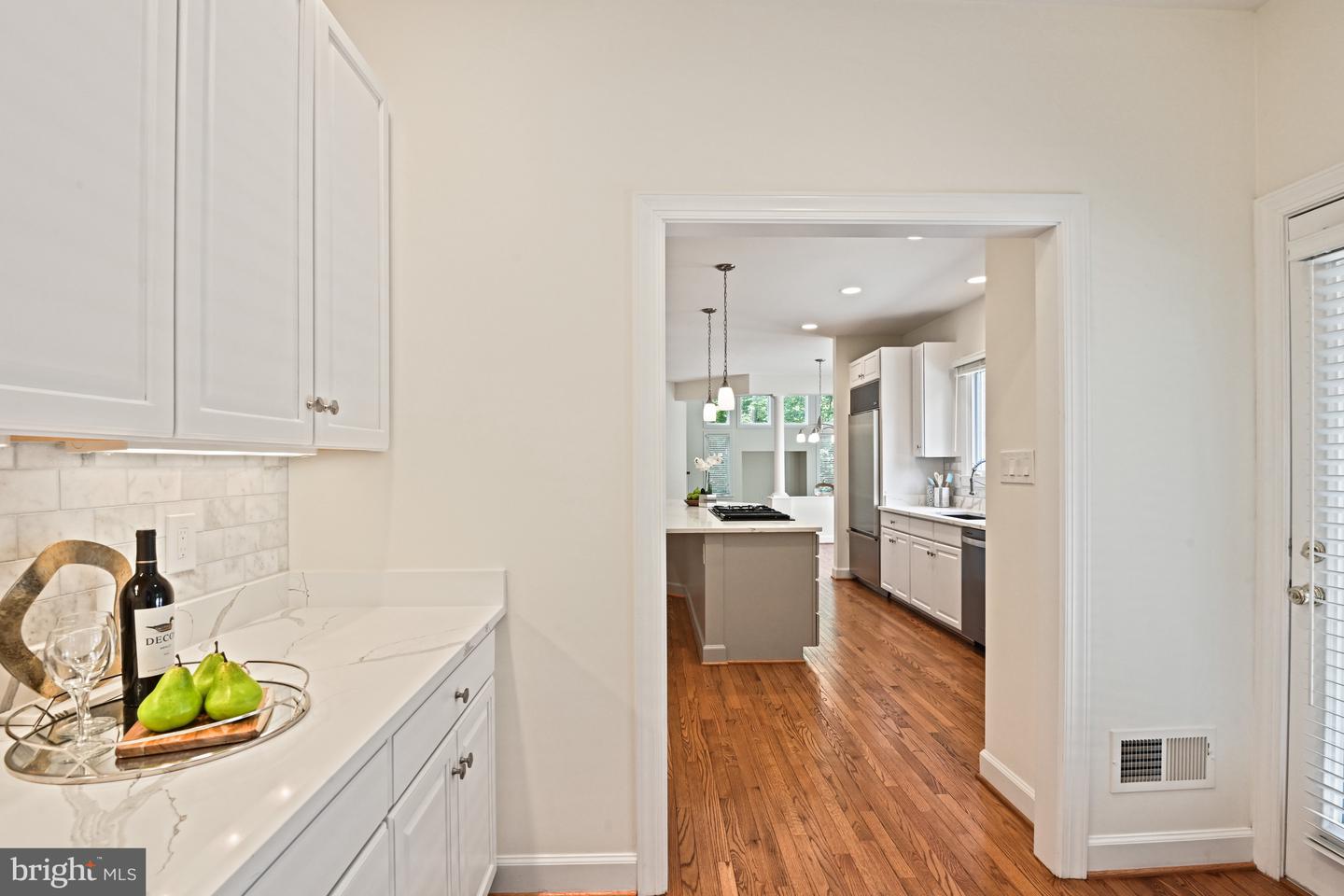 1383 CAMERON HEATH DR, RESTON, Virginia 20194, 5 Bedrooms Bedrooms, ,4 BathroomsBathrooms,Residential,For sale,1383 CAMERON HEATH DR,VAFX2247482 MLS # VAFX2247482