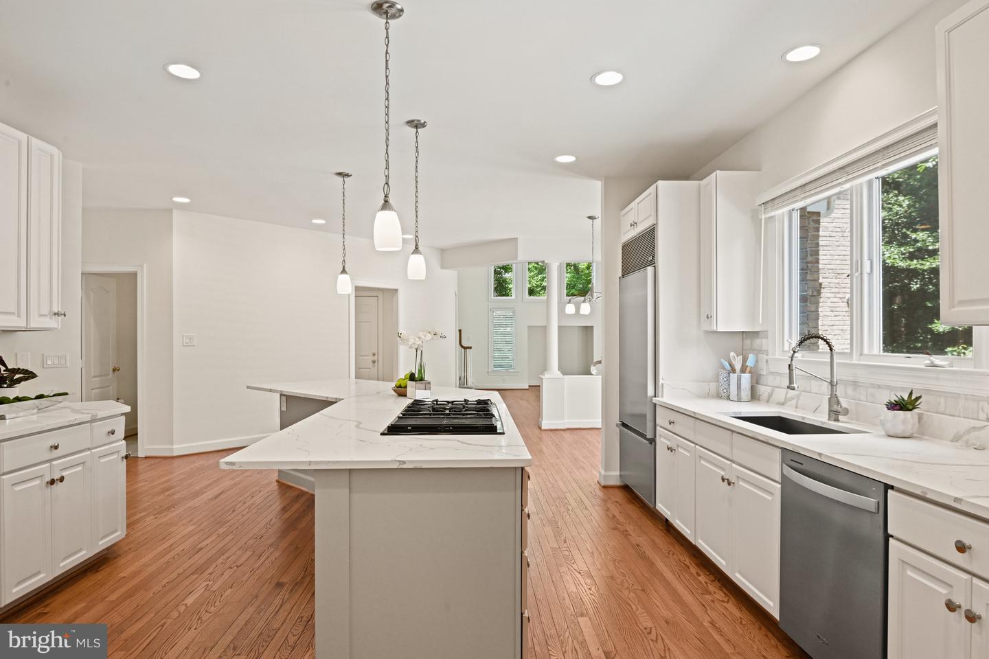 1383 CAMERON HEATH DR, RESTON, Virginia 20194, 5 Bedrooms Bedrooms, ,4 BathroomsBathrooms,Residential,For sale,1383 CAMERON HEATH DR,VAFX2247482 MLS # VAFX2247482