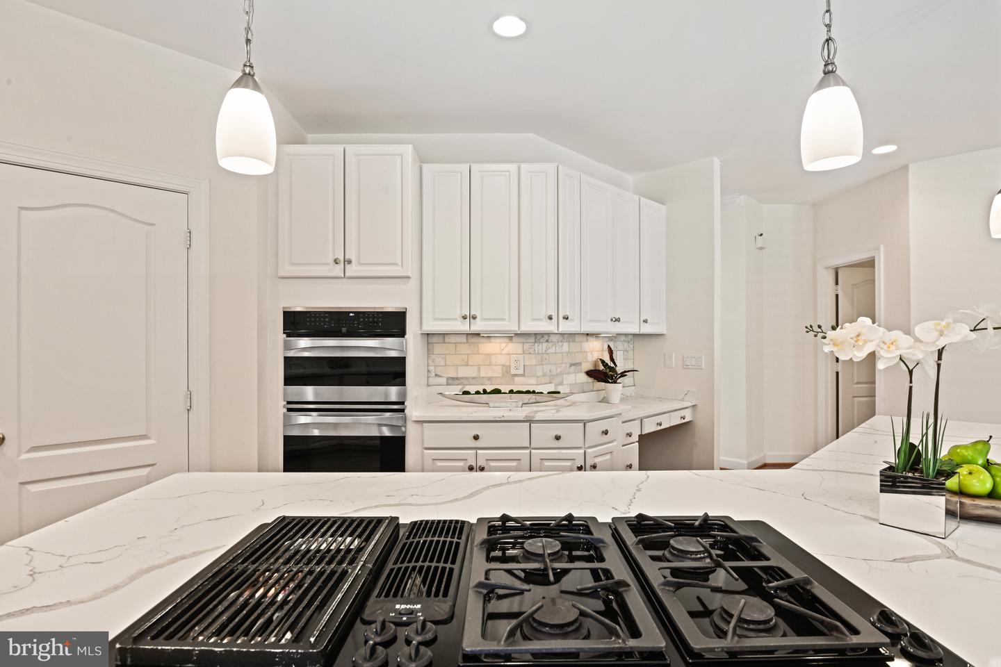 1383 CAMERON HEATH DR, RESTON, Virginia 20194, 5 Bedrooms Bedrooms, ,4 BathroomsBathrooms,Residential,For sale,1383 CAMERON HEATH DR,VAFX2247482 MLS # VAFX2247482
