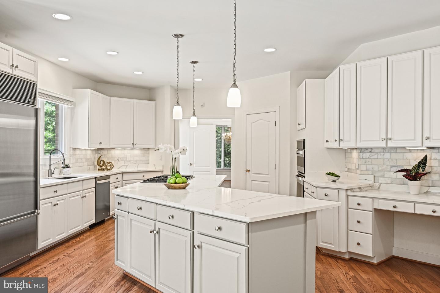 1383 CAMERON HEATH DR, RESTON, Virginia 20194, 5 Bedrooms Bedrooms, ,4 BathroomsBathrooms,Residential,For sale,1383 CAMERON HEATH DR,VAFX2247482 MLS # VAFX2247482