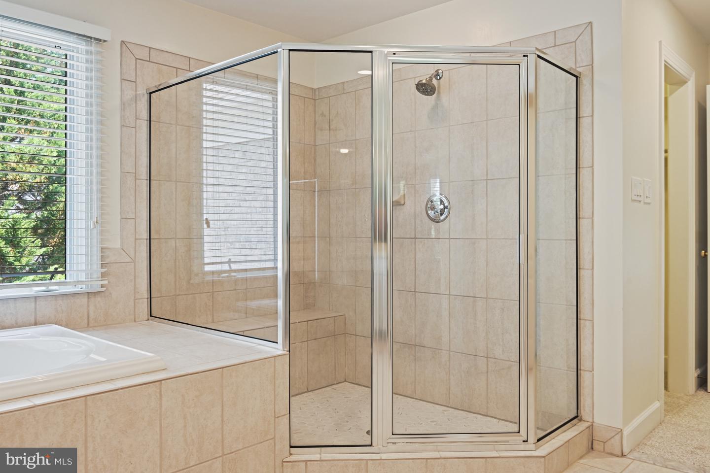 1383 CAMERON HEATH DR, RESTON, Virginia 20194, 5 Bedrooms Bedrooms, ,4 BathroomsBathrooms,Residential,For sale,1383 CAMERON HEATH DR,VAFX2247482 MLS # VAFX2247482