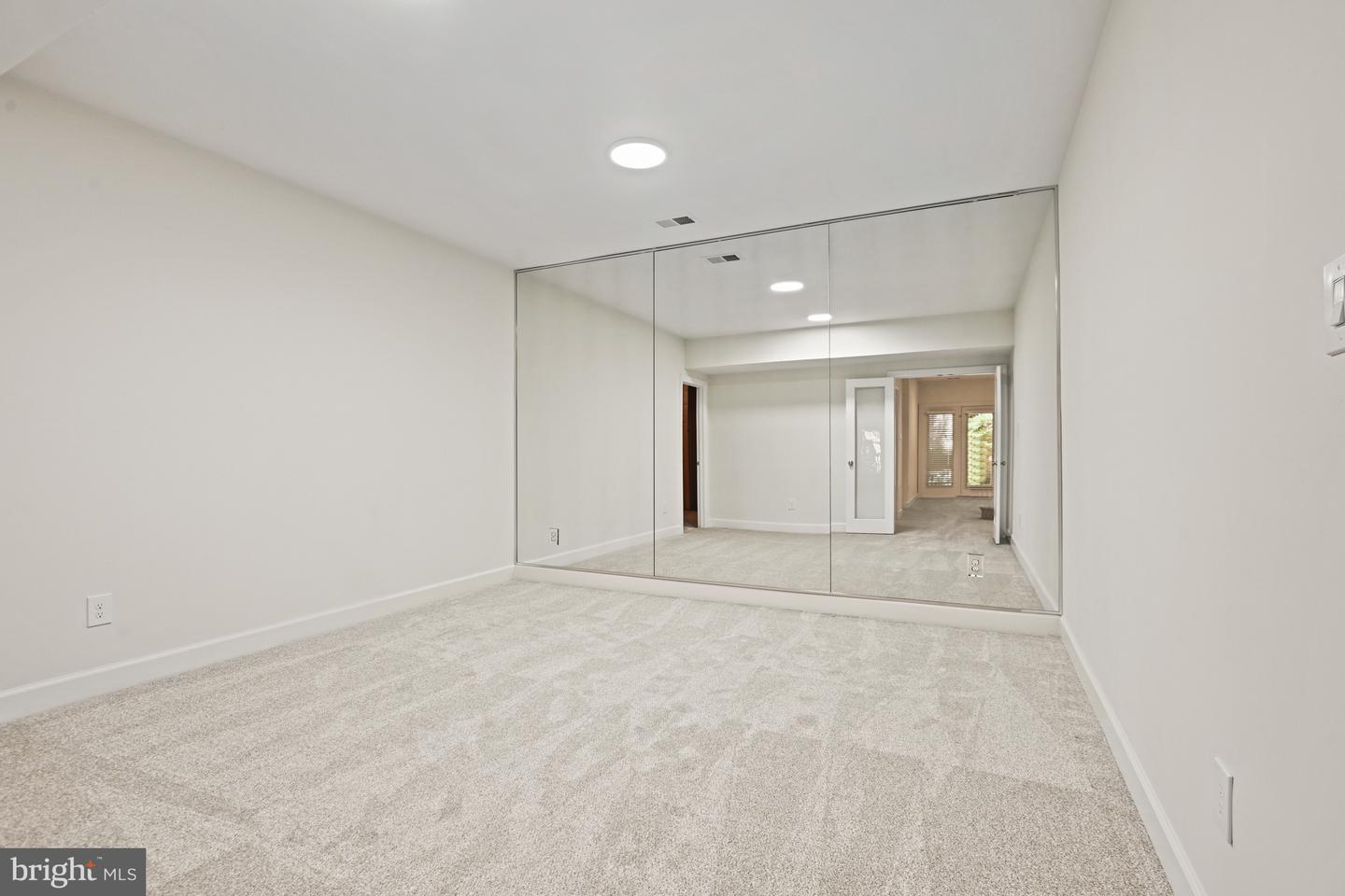 1383 CAMERON HEATH DR, RESTON, Virginia 20194, 5 Bedrooms Bedrooms, ,4 BathroomsBathrooms,Residential,For sale,1383 CAMERON HEATH DR,VAFX2247482 MLS # VAFX2247482