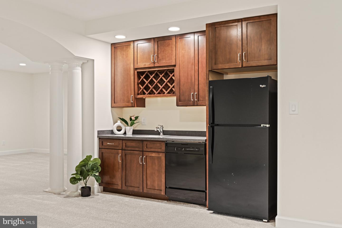 1383 CAMERON HEATH DR, RESTON, Virginia 20194, 5 Bedrooms Bedrooms, ,4 BathroomsBathrooms,Residential,For sale,1383 CAMERON HEATH DR,VAFX2247482 MLS # VAFX2247482