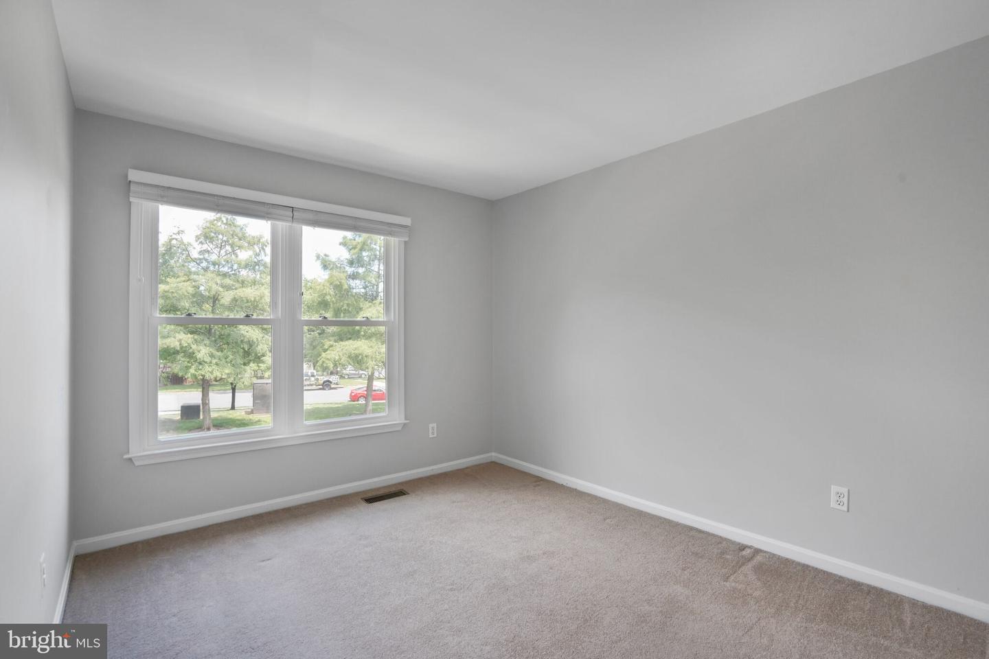 7228 LENSFIELD CT, ALEXANDRIA, Virginia 22315, 3 Bedrooms Bedrooms, ,3 BathroomsBathrooms,Residential,For sale,7228 LENSFIELD CT,VAFX2249676 MLS # VAFX2249676