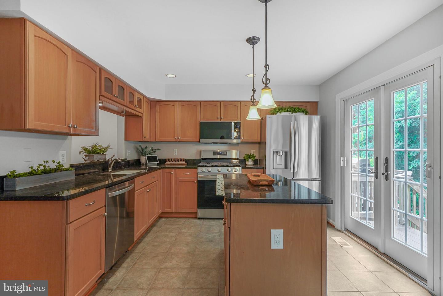 7228 LENSFIELD CT, ALEXANDRIA, Virginia 22315, 3 Bedrooms Bedrooms, ,3 BathroomsBathrooms,Residential,For sale,7228 LENSFIELD CT,VAFX2249676 MLS # VAFX2249676