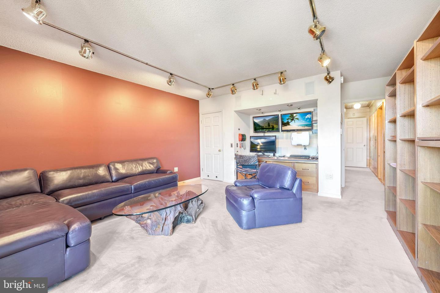 800 25TH ST NW #806, WASHINGTON, District Of Columbia 20037, 2 Bedrooms Bedrooms, ,1 BathroomBathrooms,Residential,For sale,800 25TH ST NW #806,DCDC2207472 MLS # DCDC2207472