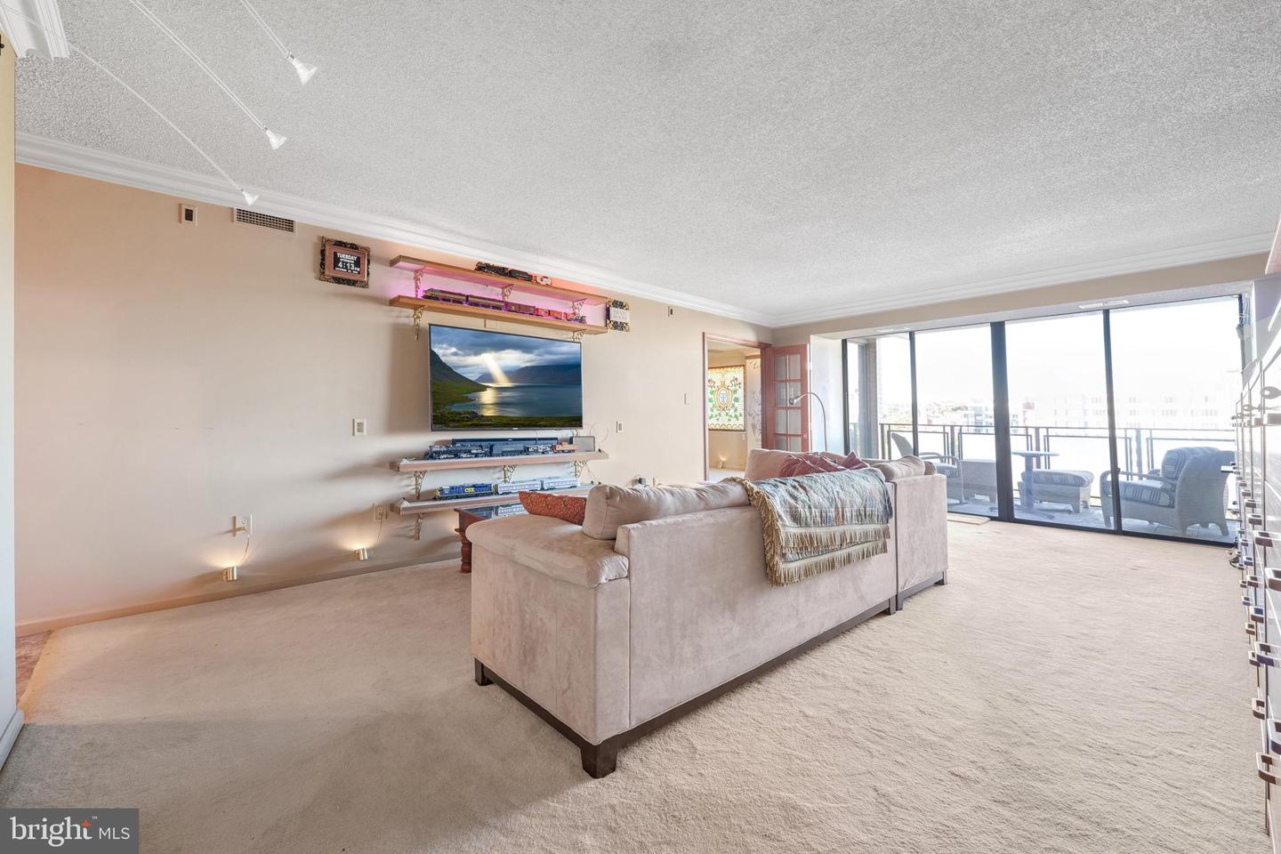 800 25TH ST NW #806, WASHINGTON, District Of Columbia 20037, 2 Bedrooms Bedrooms, ,1 BathroomBathrooms,Residential,For sale,800 25TH ST NW #806,DCDC2207472 MLS # DCDC2207472