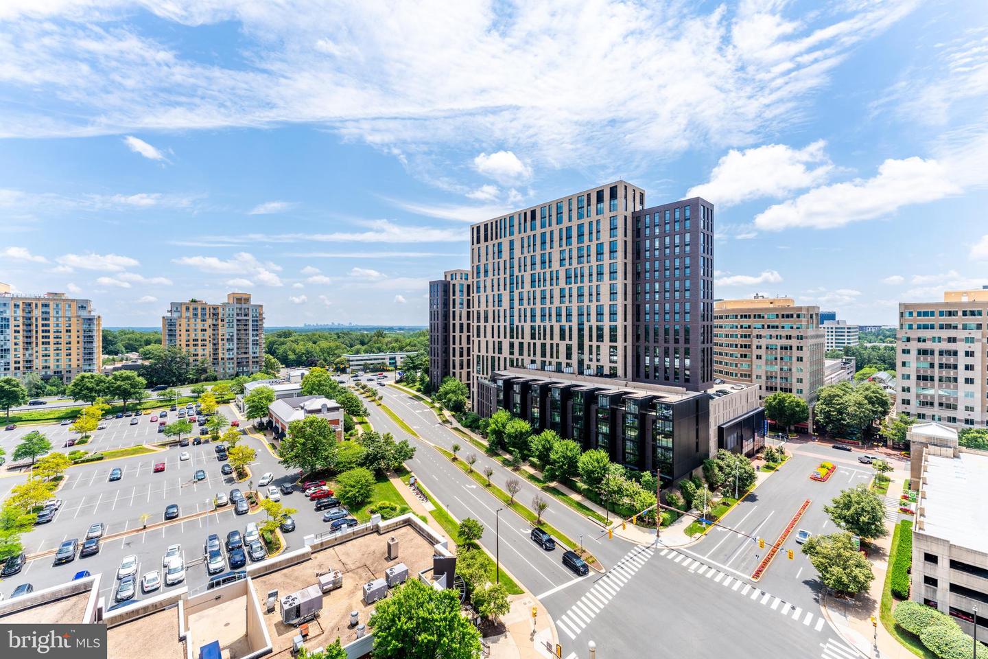 1830 FOUNTAIN DR #1305, RESTON, Virginia 20190, 3 Bedrooms Bedrooms, ,3 BathroomsBathrooms,Residential,For sale,1830 FOUNTAIN DR #1305,VAFX2250666 MLS # VAFX2250666