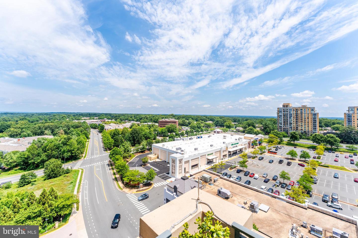 1830 FOUNTAIN DR #1305, RESTON, Virginia 20190, 3 Bedrooms Bedrooms, ,3 BathroomsBathrooms,Residential,For sale,1830 FOUNTAIN DR #1305,VAFX2250666 MLS # VAFX2250666