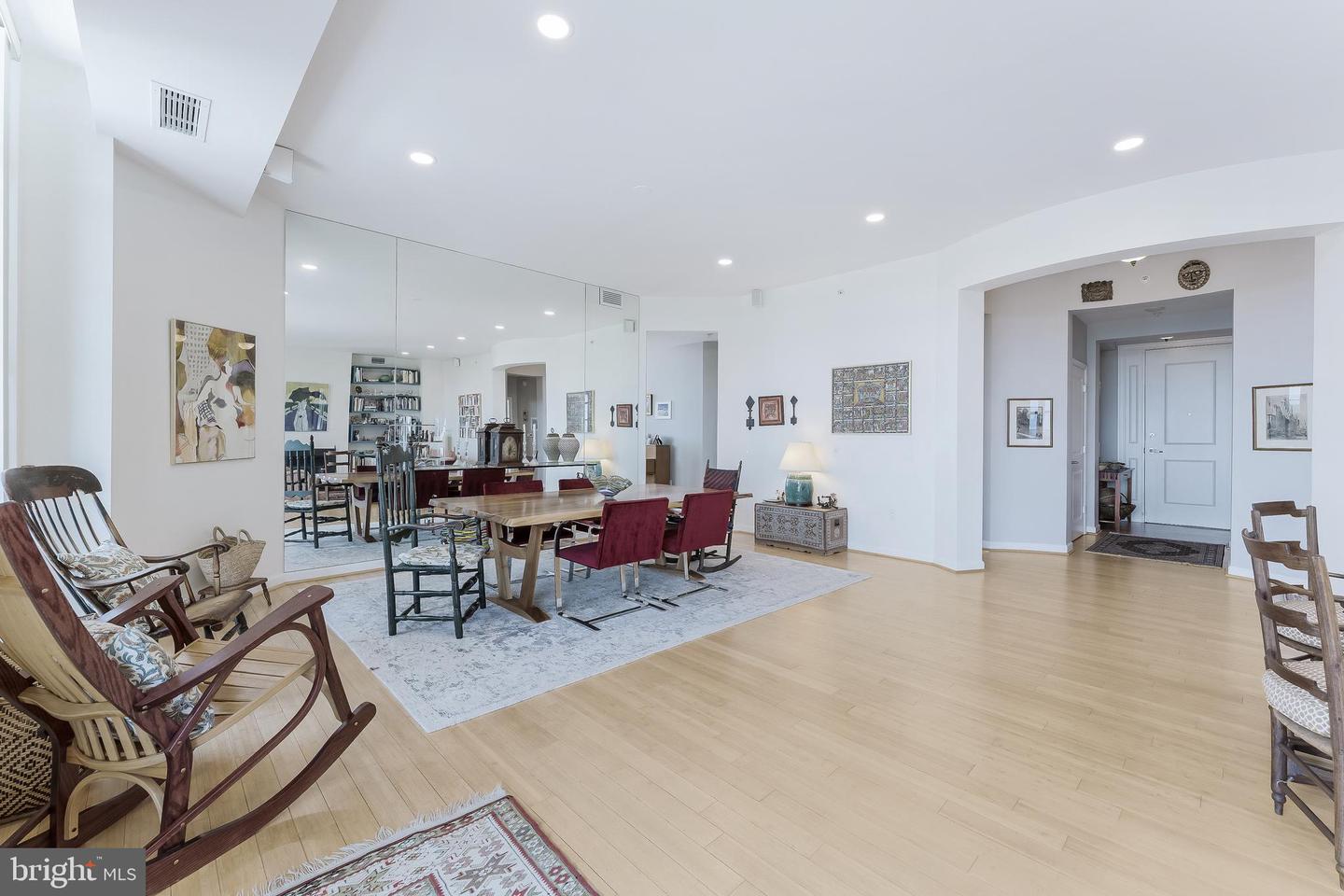 1830 FOUNTAIN DR #1305, RESTON, Virginia 20190, 3 Bedrooms Bedrooms, ,3 BathroomsBathrooms,Residential,For sale,1830 FOUNTAIN DR #1305,VAFX2250666 MLS # VAFX2250666
