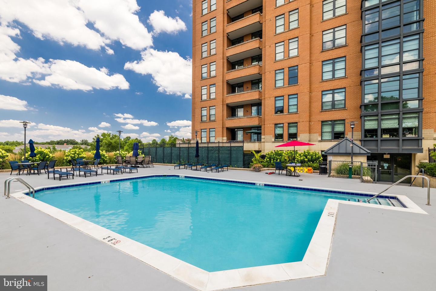 1830 FOUNTAIN DR #1305, RESTON, Virginia 20190, 3 Bedrooms Bedrooms, ,3 BathroomsBathrooms,Residential,For sale,1830 FOUNTAIN DR #1305,VAFX2250666 MLS # VAFX2250666