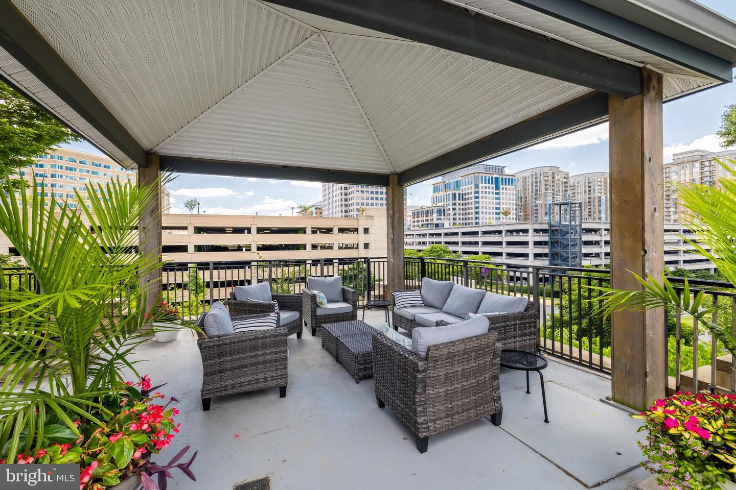 1830 FOUNTAIN DR #1305, RESTON, Virginia 20190, 3 Bedrooms Bedrooms, ,3 BathroomsBathrooms,Residential,For sale,1830 FOUNTAIN DR #1305,VAFX2250666 MLS # VAFX2250666