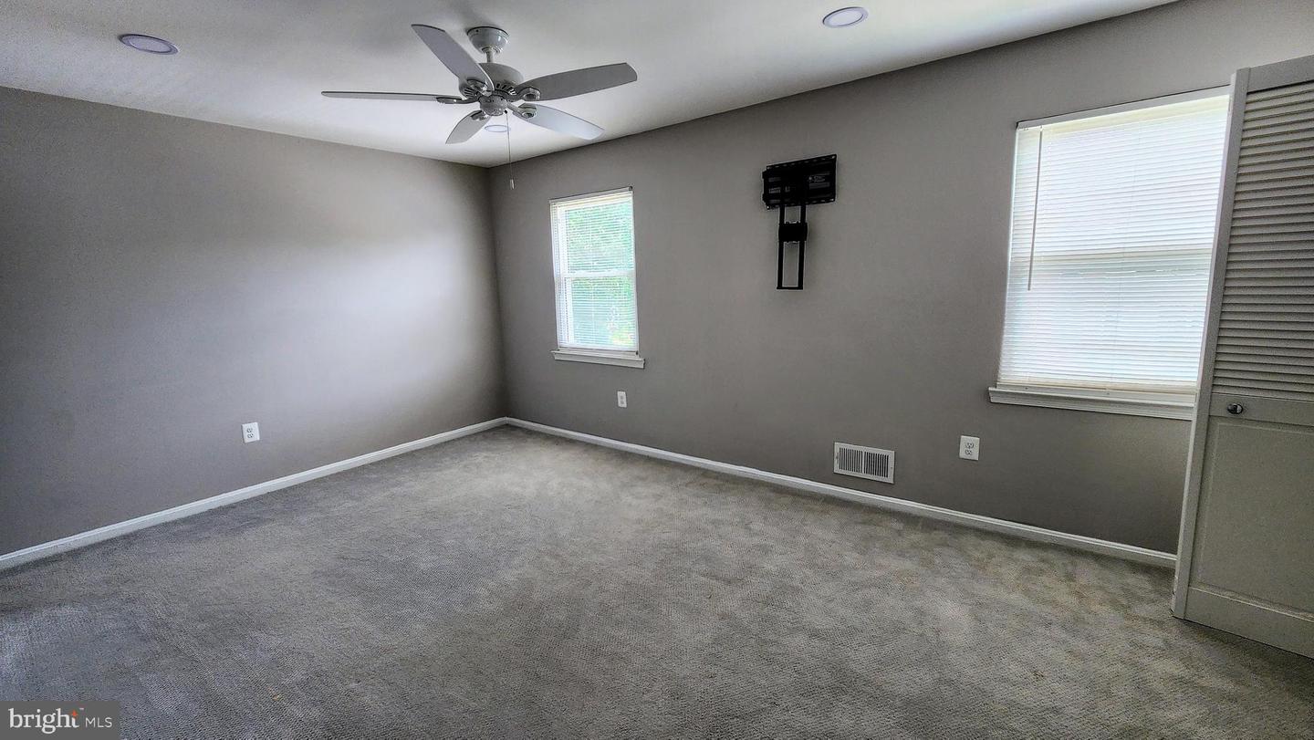 7817 W POINT CT, MANASSAS, Virginia 20109, 3 Bedrooms Bedrooms, ,2 BathroomsBathrooms,Residential,For sale,7817 W POINT CT,VAPW2098016 MLS # VAPW2098016