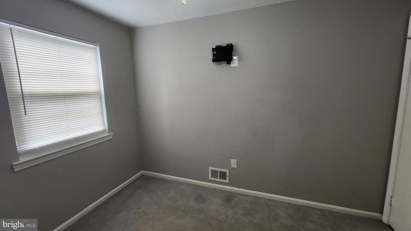 7817 W POINT CT, MANASSAS, Virginia 20109, 3 Bedrooms Bedrooms, ,2 BathroomsBathrooms,Residential,For sale,7817 W POINT CT,VAPW2098016 MLS # VAPW2098016