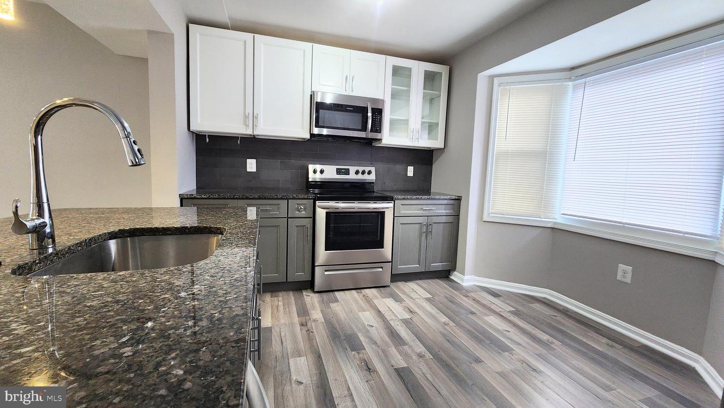 7817 W POINT CT, MANASSAS, Virginia 20109, 3 Bedrooms Bedrooms, ,2 BathroomsBathrooms,Residential,For sale,7817 W POINT CT,VAPW2098016 MLS # VAPW2098016