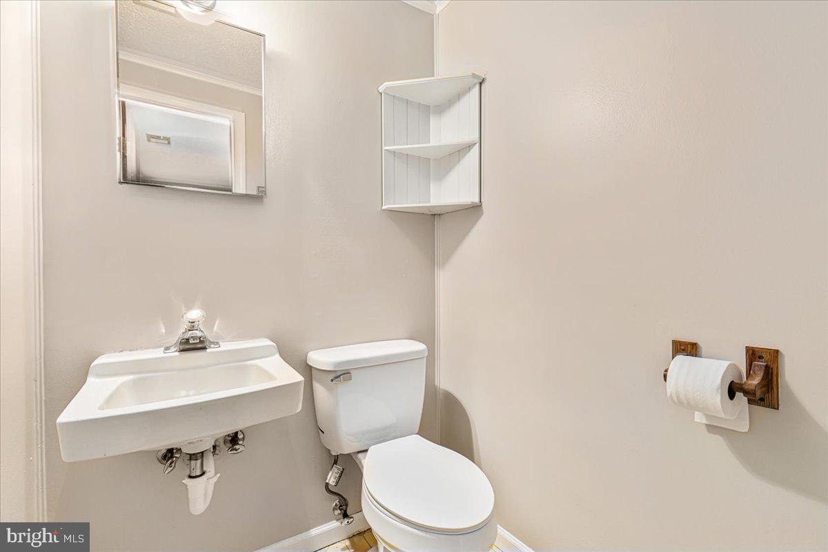 235 APPLE WAY, FRONT ROYAL, Virginia 22630, 3 Bedrooms Bedrooms, ,2 BathroomsBathrooms,Residential,For sale,235 APPLE WAY,VAWR2011596 MLS # VAWR2011596