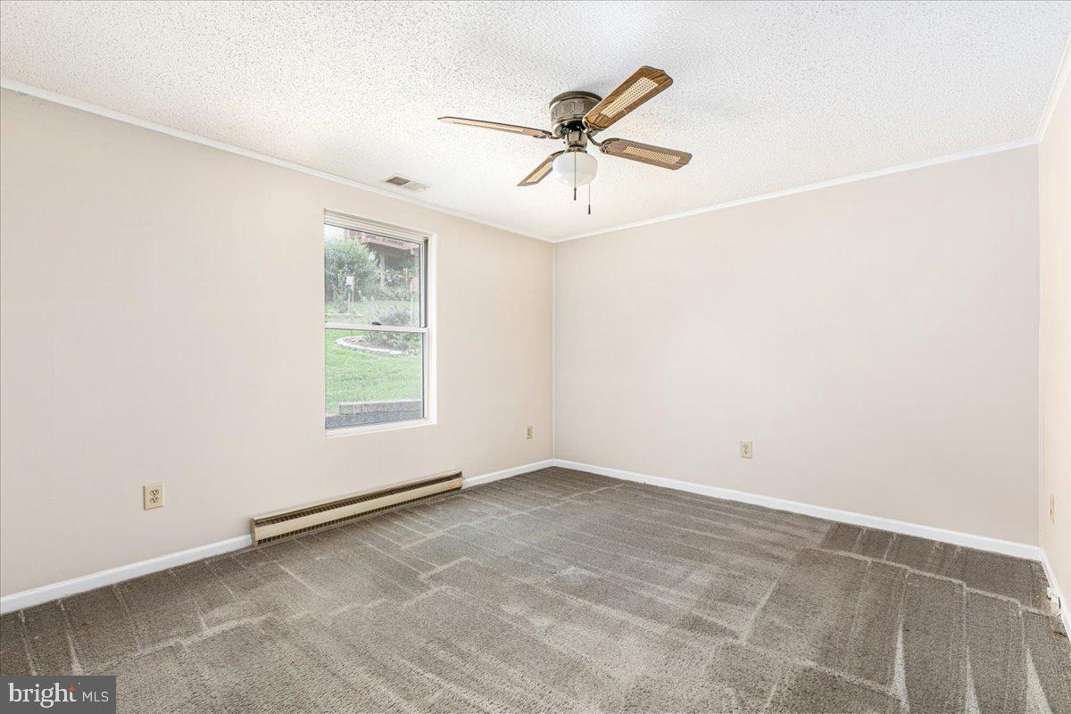 235 APPLE WAY, FRONT ROYAL, Virginia 22630, 3 Bedrooms Bedrooms, ,2 BathroomsBathrooms,Residential,For sale,235 APPLE WAY,VAWR2011596 MLS # VAWR2011596