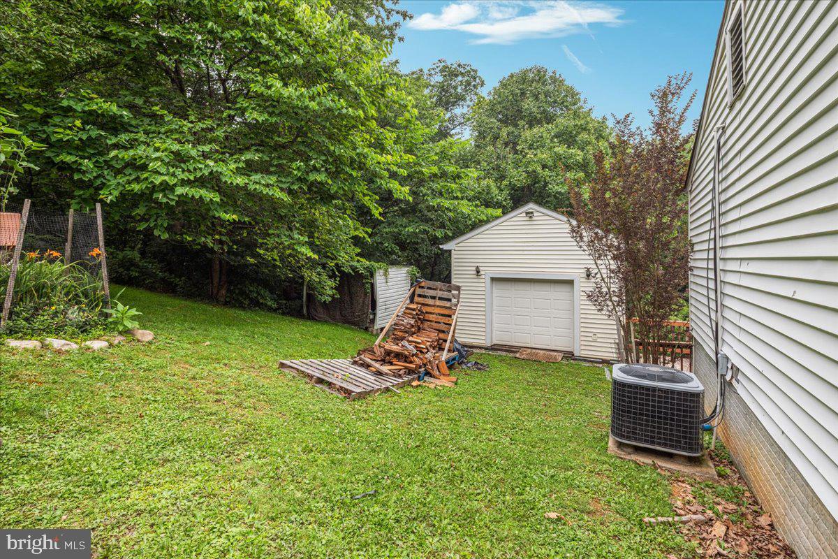235 APPLE WAY, FRONT ROYAL, Virginia 22630, 3 Bedrooms Bedrooms, ,2 BathroomsBathrooms,Residential,For sale,235 APPLE WAY,VAWR2011596 MLS # VAWR2011596