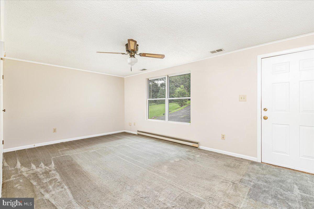 235 APPLE WAY, FRONT ROYAL, Virginia 22630, 3 Bedrooms Bedrooms, ,2 BathroomsBathrooms,Residential,For sale,235 APPLE WAY,VAWR2011596 MLS # VAWR2011596