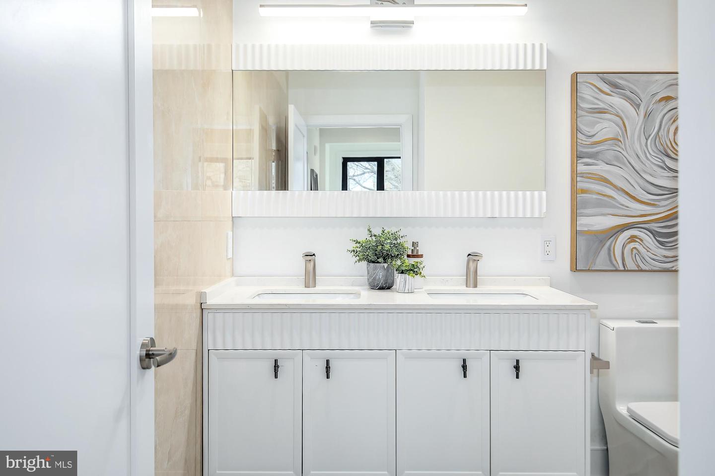 1002 RHODE ISLAND AVE NE #T3, WASHINGTON, District Of Columbia 20018, 2 Bedrooms Bedrooms, ,2 BathroomsBathrooms,Residential,For sale,1002 RHODE ISLAND AVE NE #T3,DCDC2208216 MLS # DCDC2208216