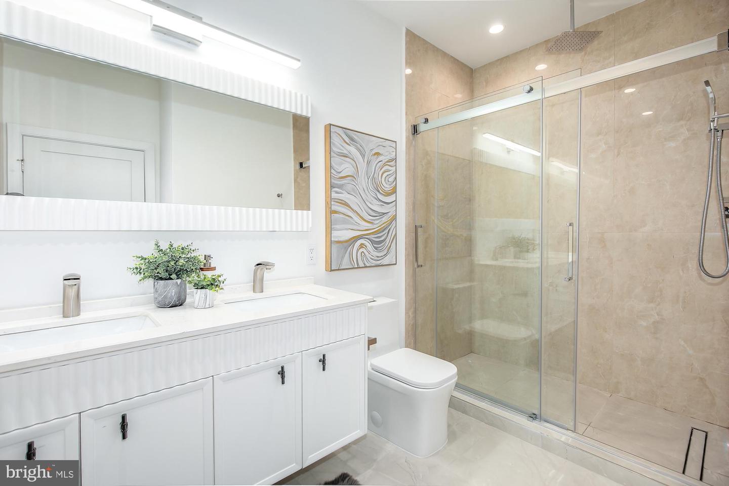 1002 RHODE ISLAND AVE NE #T3, WASHINGTON, District Of Columbia 20018, 2 Bedrooms Bedrooms, ,2 BathroomsBathrooms,Residential,For sale,1002 RHODE ISLAND AVE NE #T3,DCDC2208216 MLS # DCDC2208216