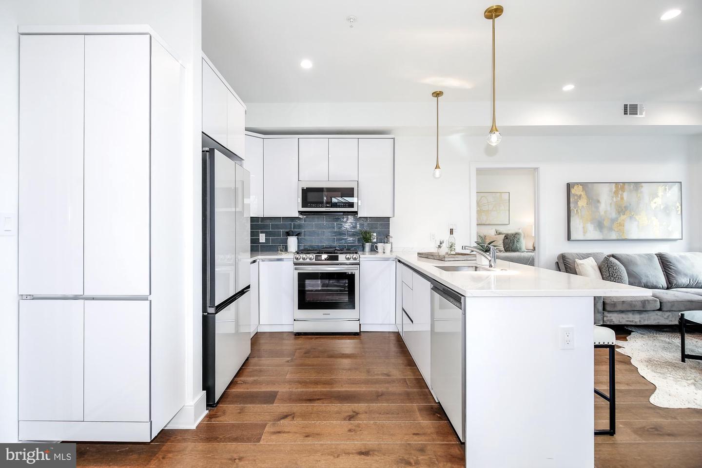 1002 RHODE ISLAND AVE NE #T3, WASHINGTON, District Of Columbia 20018, 2 Bedrooms Bedrooms, ,2 BathroomsBathrooms,Residential,For sale,1002 RHODE ISLAND AVE NE #T3,DCDC2208216 MLS # DCDC2208216